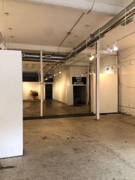 712 Austin Ave, Waco, TX for sale - Building Photo - Image 2 of 8