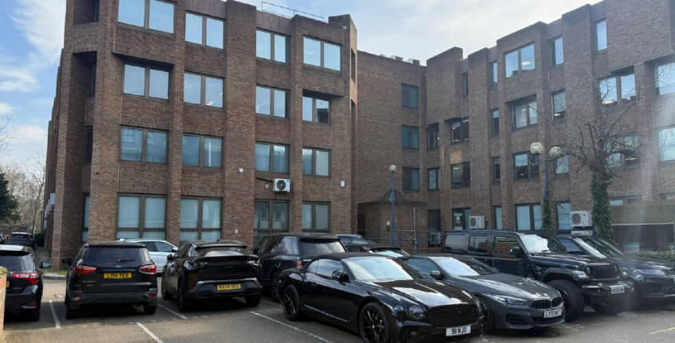 27-43 Eastern Rd, Romford for sale - Building Photo - Image 3 of 8