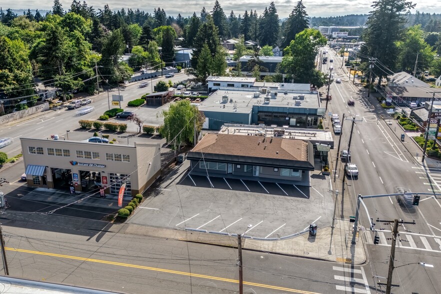 11121 NE Halsey St, Portland, OR for sale - Building Photo - Image 2 of 12