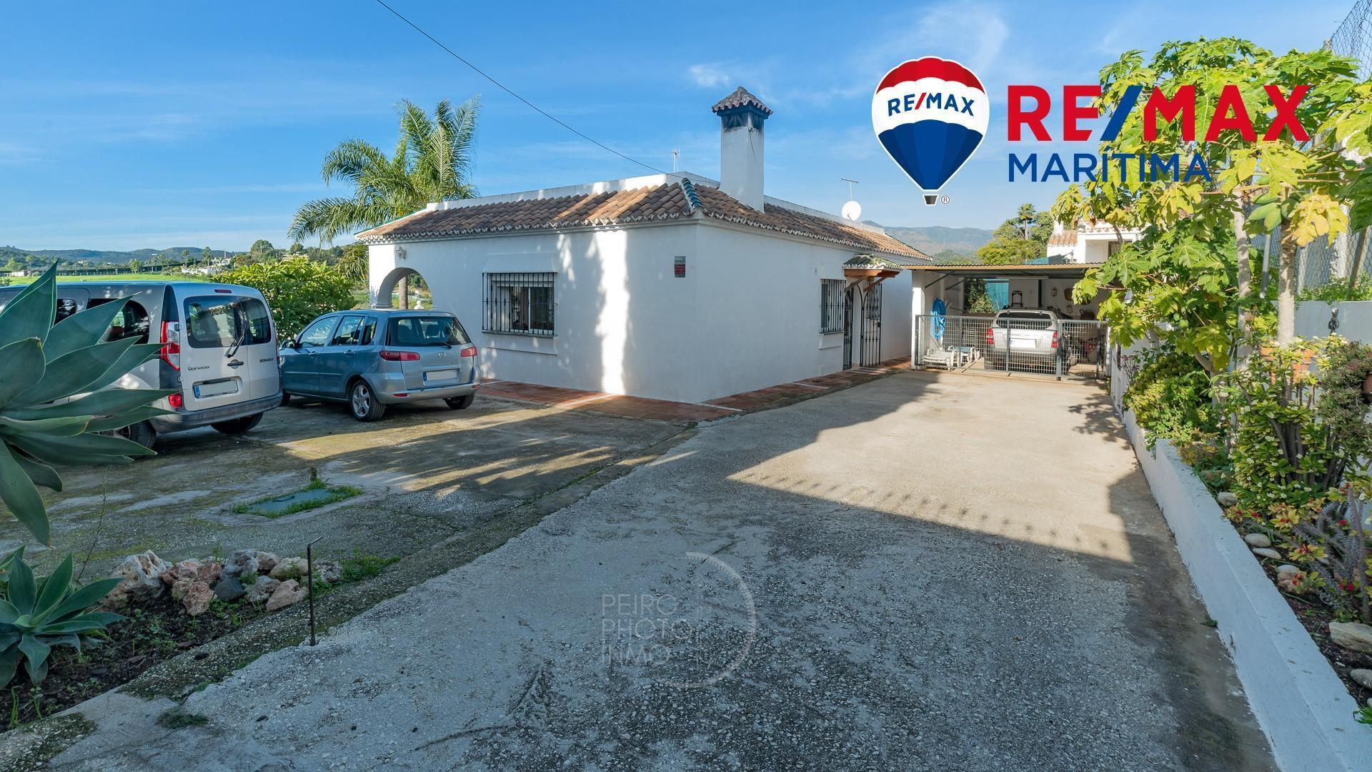 Land in Estepona, Málaga for sale Building Photo- Image 1 of 51