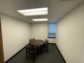 750 Old Main St, Rocky Hill, CT for lease Interior Photo- Image 2 of 5