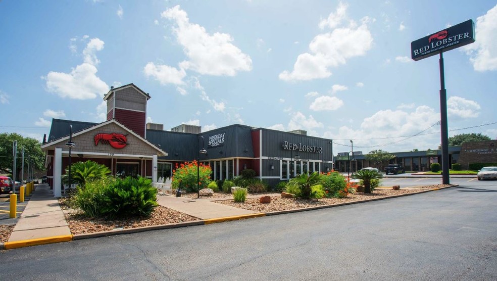 109 W Anderson Ln, Austin, TX for sale - Building Photo - Image 1 of 1