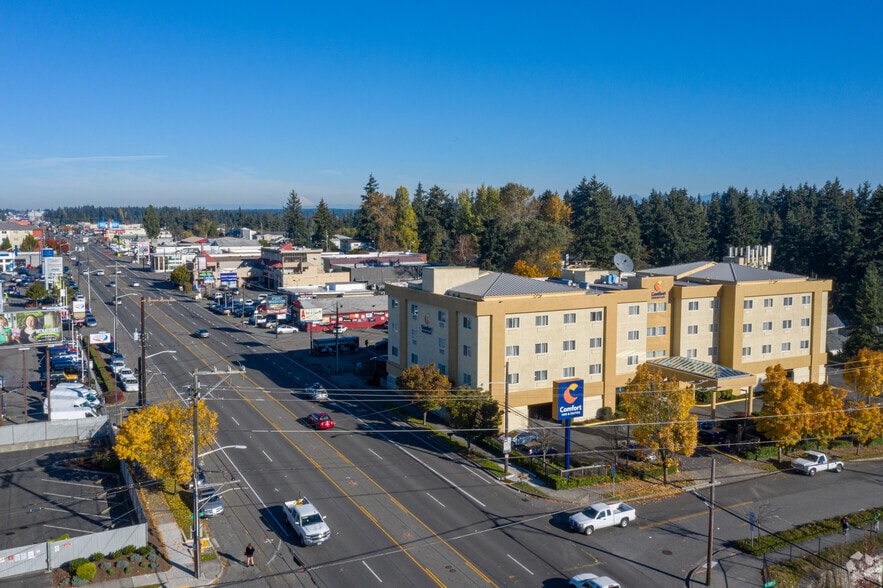 13700 Aurora Ave N, Seattle, WA for sale - Building Photo - Image 3 of 5