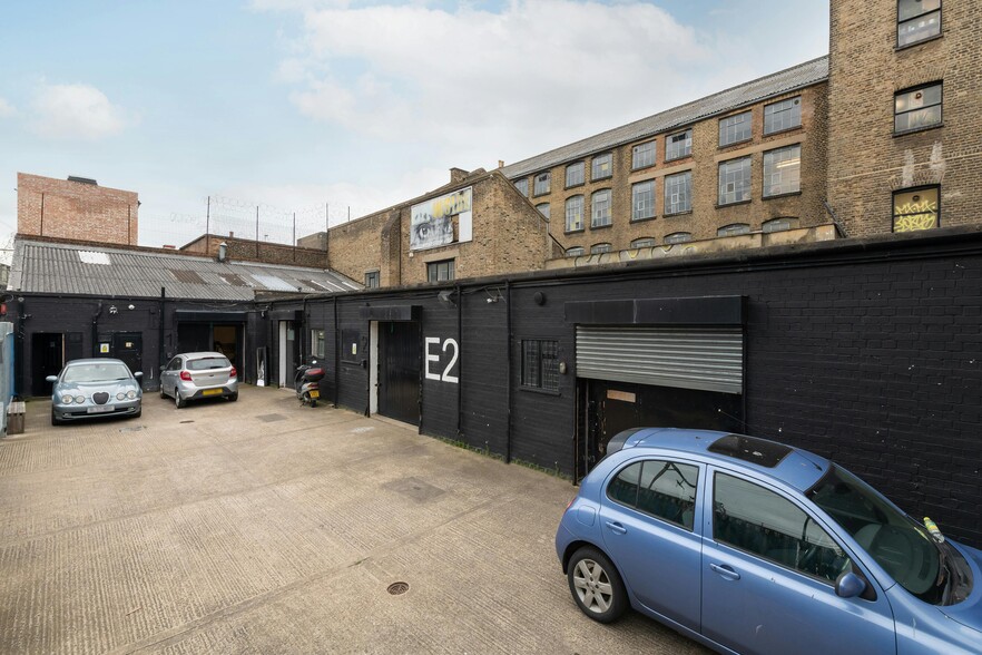 10-13 Hollybush Pl, London for lease - Primary Photo - Image 1 of 9