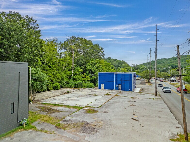 617 Shallowford Rd, Chattanooga, TN for sale - Building Photo - Image 3 of 22