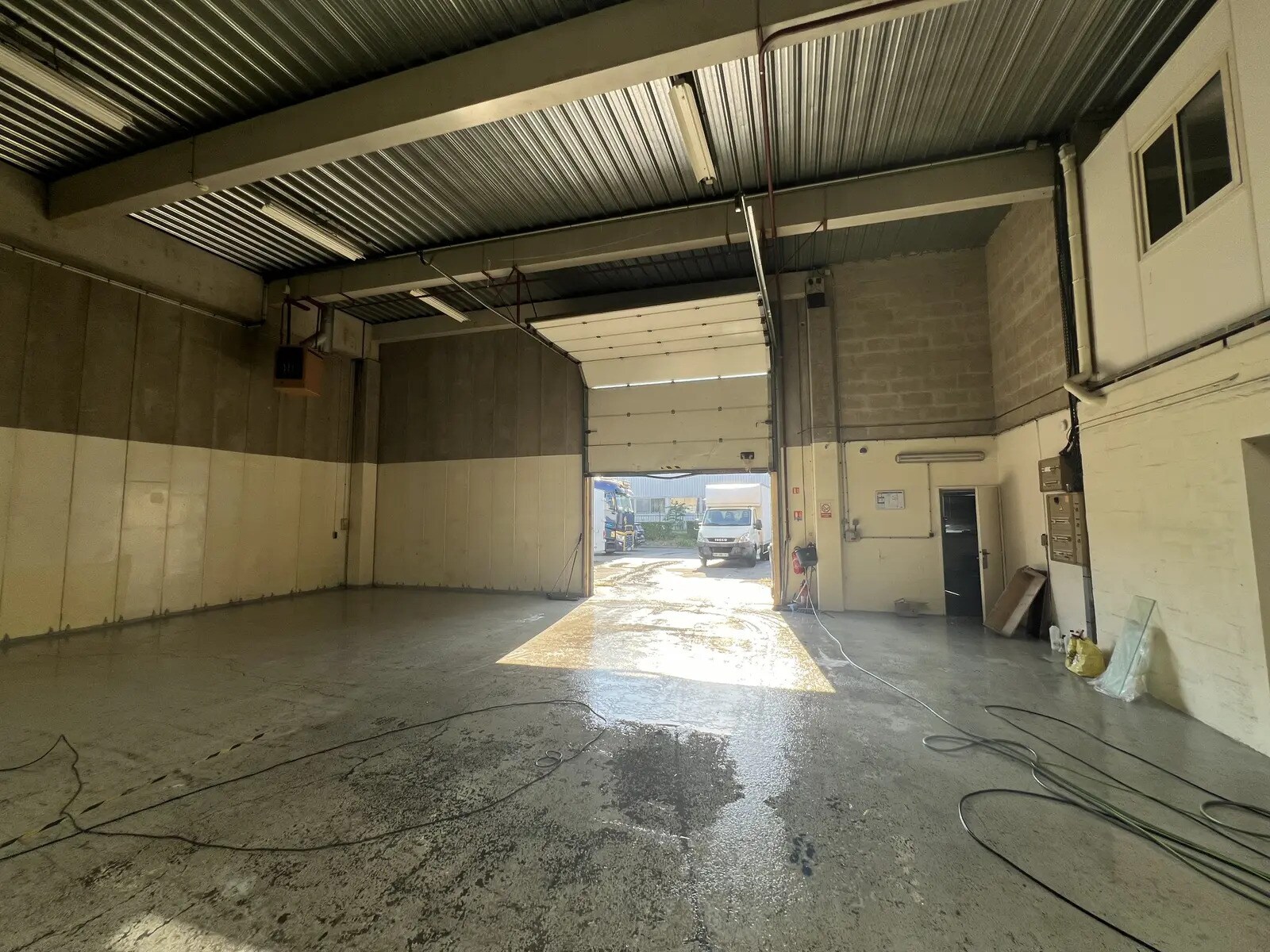 Industrial in Argenteuil for lease Interior Photo- Image 1 of 7