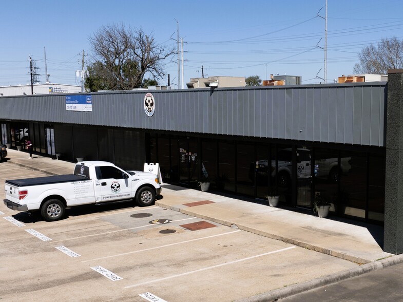3030-3050 Antoine, Houston, TX for lease - Building Photo - Image 2 of 5