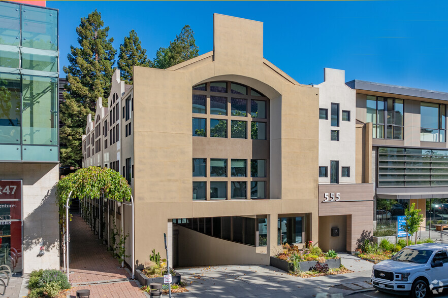 555 Hamilton Ave, Palo Alto, CA for lease - Building Photo - Image 1 of 9