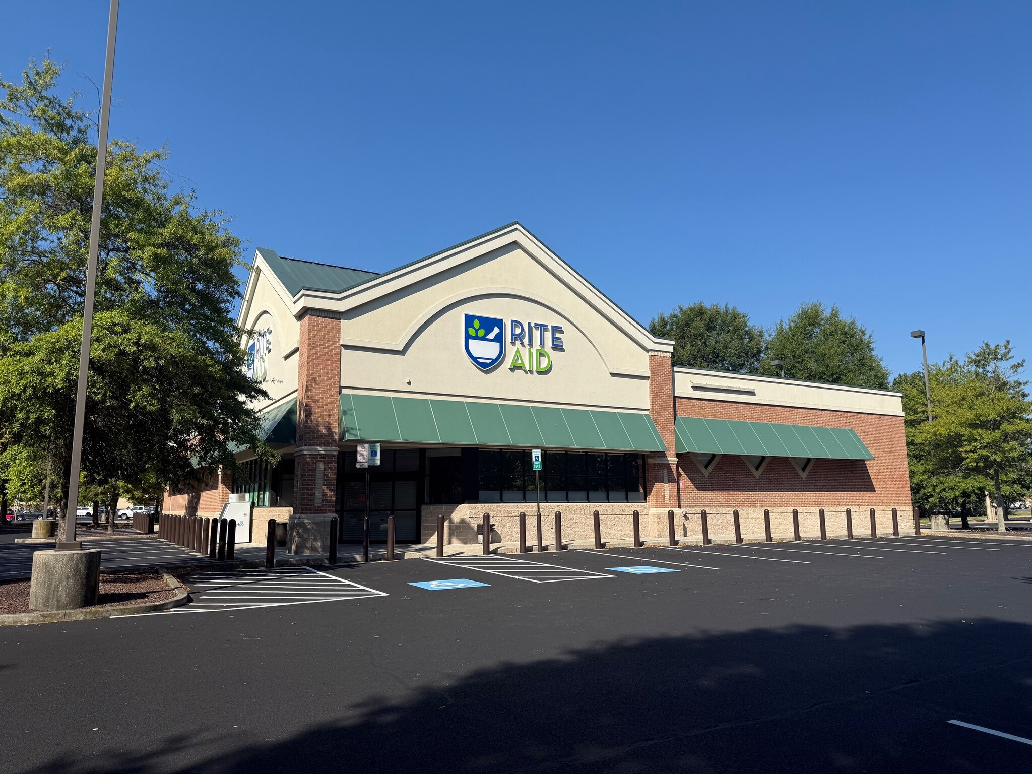 11011 Manklin Creek Rd, Berlin, MD for lease Interior Photo- Image 1 of 3