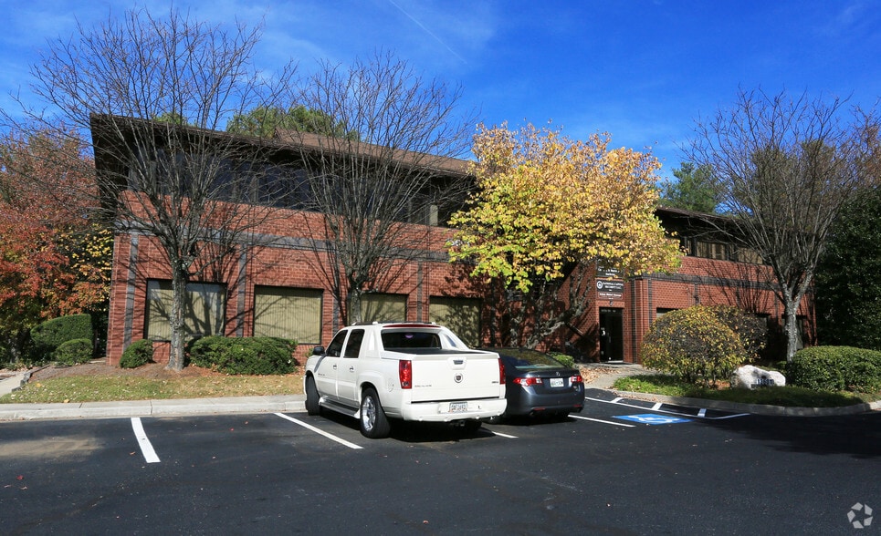 Office Pl, Woodbridge, VA for lease - Primary Photo - Image 1 of 6