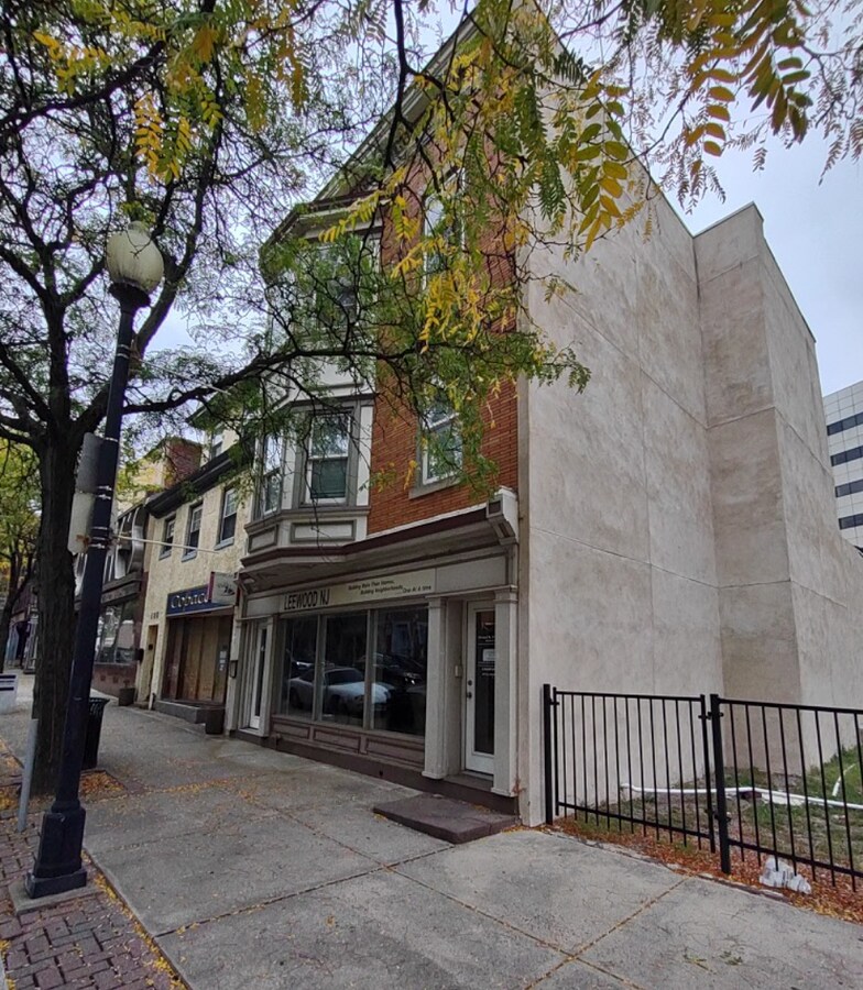 128 S Warren St, Trenton, NJ 08608