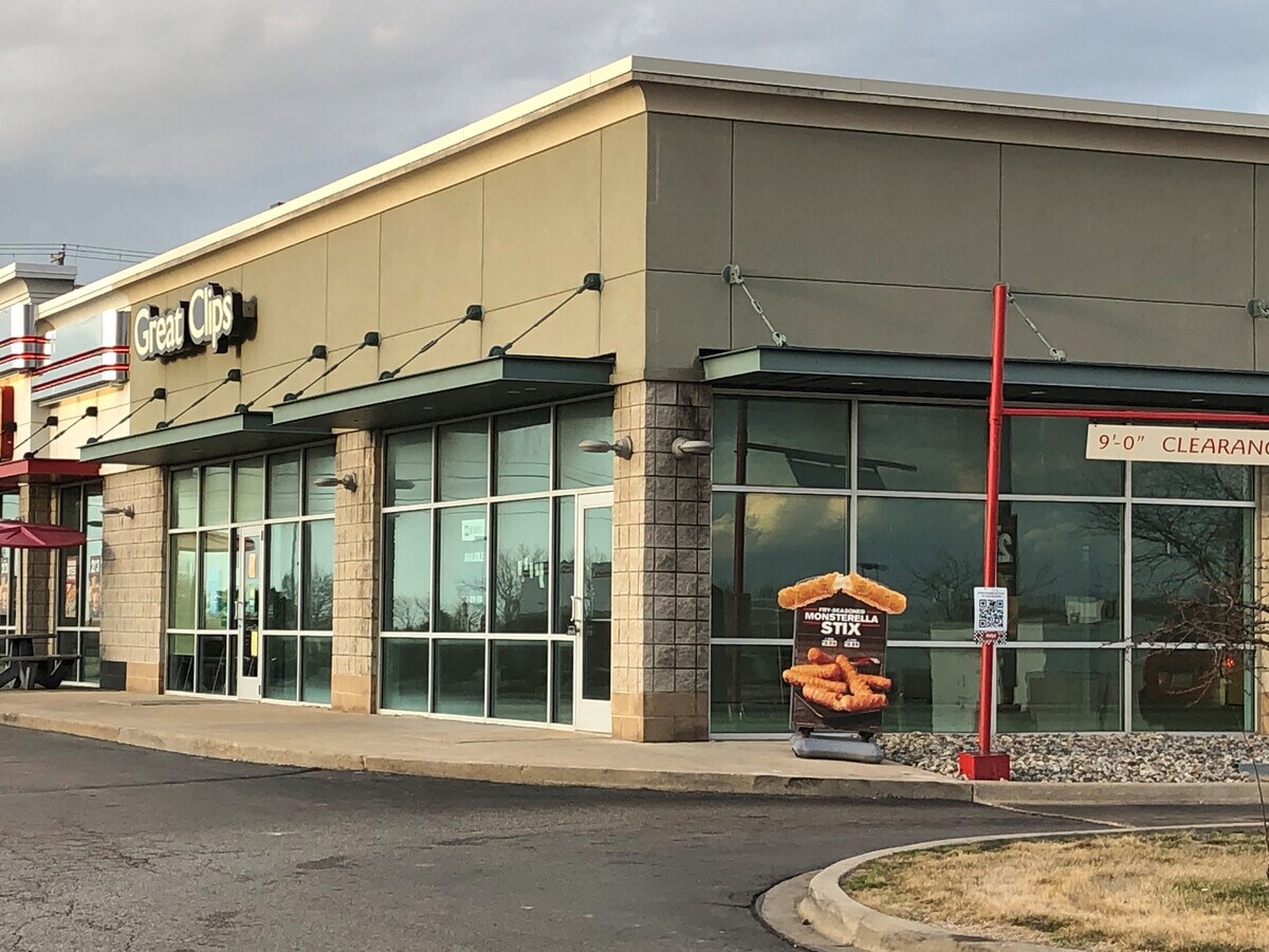 4455 Corunna Rd, Flint, MI 48532 Corunna Marketplace