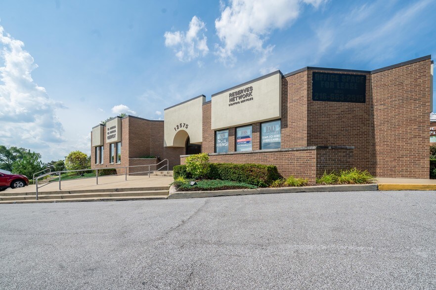 12575 Rockside Rd, Garfield Heights, OH for sale - Building Photo - Image 1 of 1