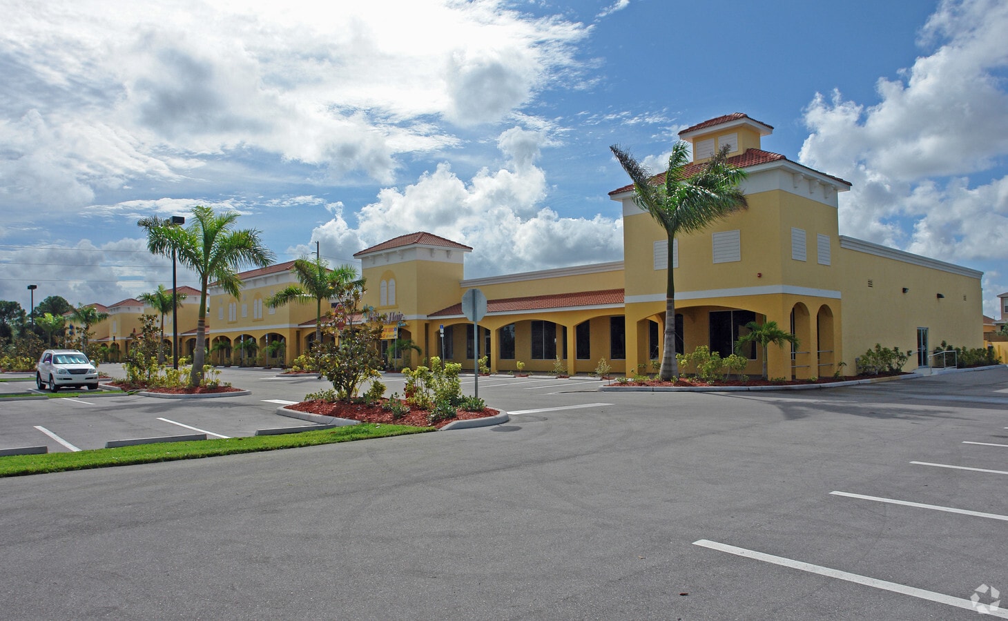 5705 Lee Blvd, Lehigh Acres, FL 33971