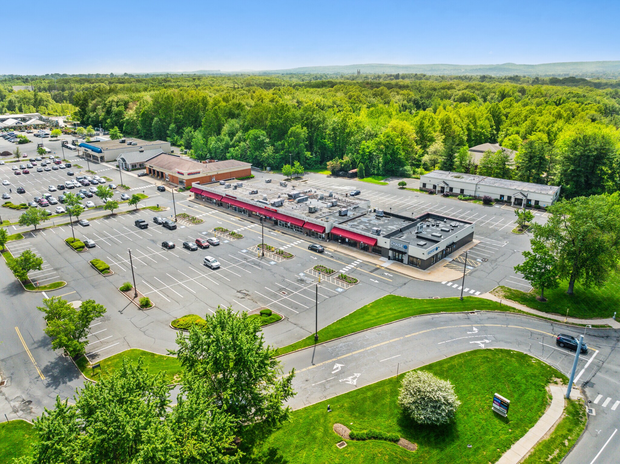 271-421 Cottage Grove Rd, Bloomfield, CT for lease Interior Photo- Image 1 of 1