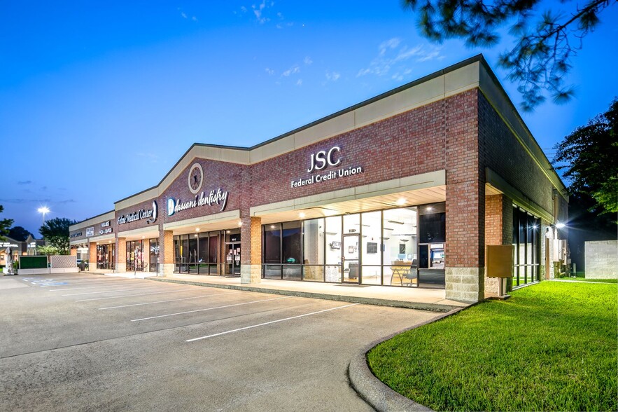 1600 Clear Lake City Blvd, Houston, TX for lease - Building Photo - Image 3 of 5