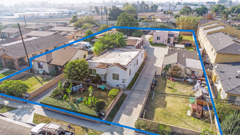 14033 Arthur Ave, Paramount, CA for sale - Primary Photo - Image 2 of 14