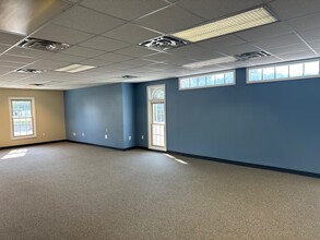 46401 Romeo Plank Rd, Macomb Township, MI for lease Interior Photo- Image 1 of 5