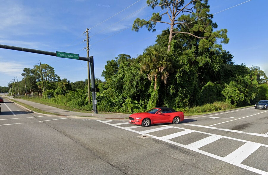 1736 Dunlawton ave, Port Orange, FL for sale - Building Photo - Image 2 of 2