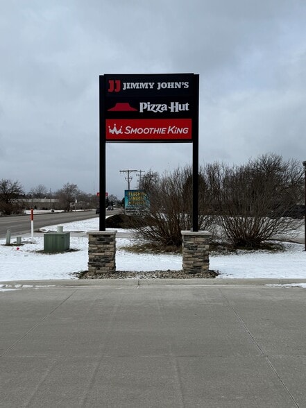 6278 W Pierson Rd, Flushing, MI for lease - Building Photo - Image 3 of 5