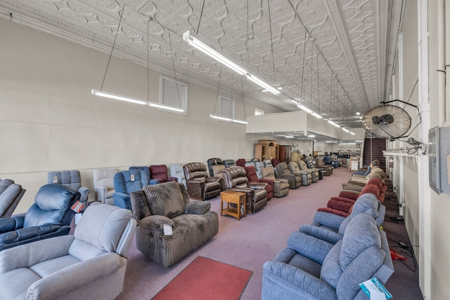 142 S Wilson St, Vinita, OK for sale - Building Photo - Image 3 of 6