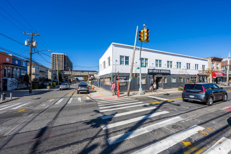 9720 Rockaway Beach Blvd, Rockaway Beach, NY for lease - Building Photo - Image 2 of 3