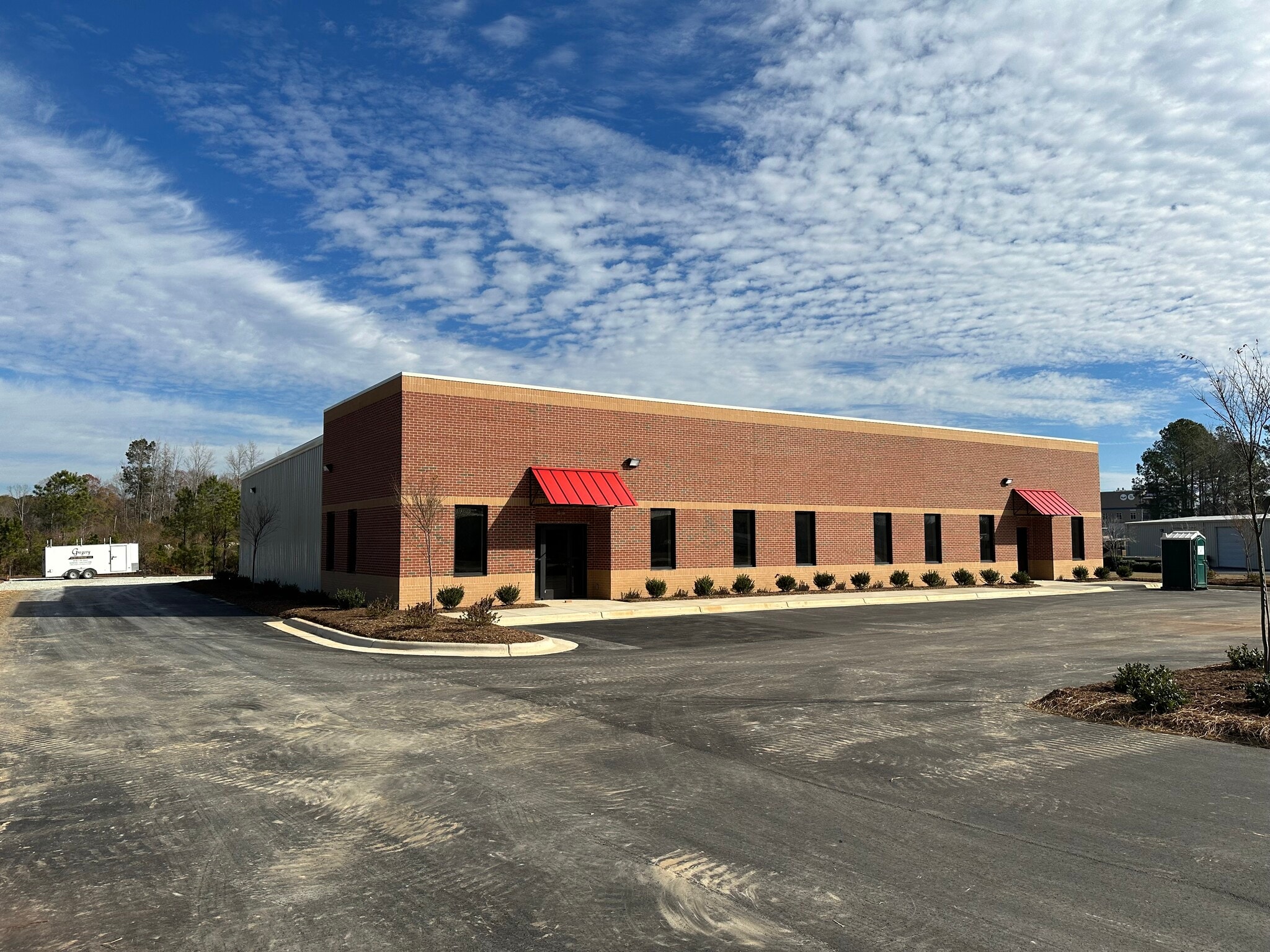 55 Airport Industrial Dr, Clayton, NC for sale Primary Photo- Image 1 of 26
