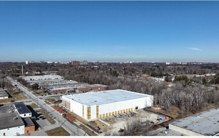 610 Coronation Dr, Toronto, ON for lease - Building Photo - Image 3 of 4