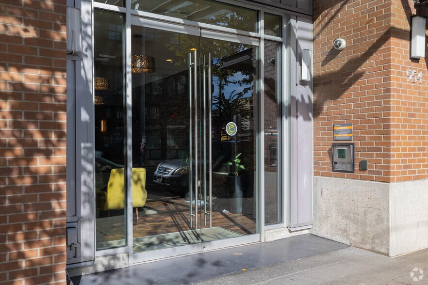 954 E Union St, Seattle, WA for lease - Building Photo - Image 3 of 46