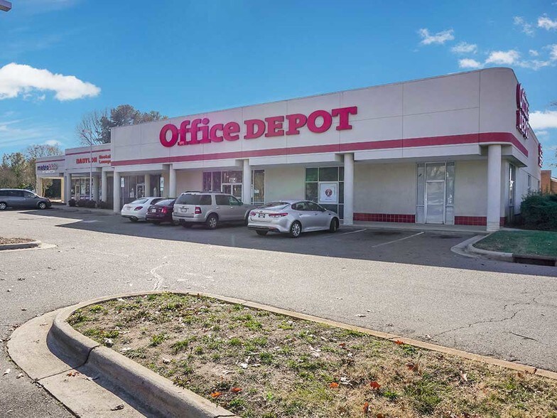 3061 N Sharon Amity Rd, Charlotte, NC 28205