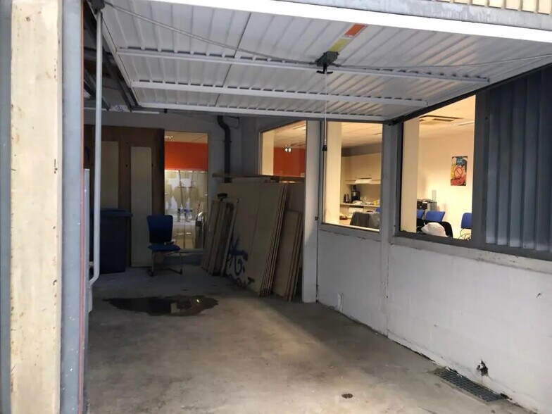 Office in Rennes for lease - Interior Photo - Image 3 of 4