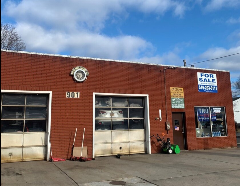 901 Route 109, West Babylon, NY 11704