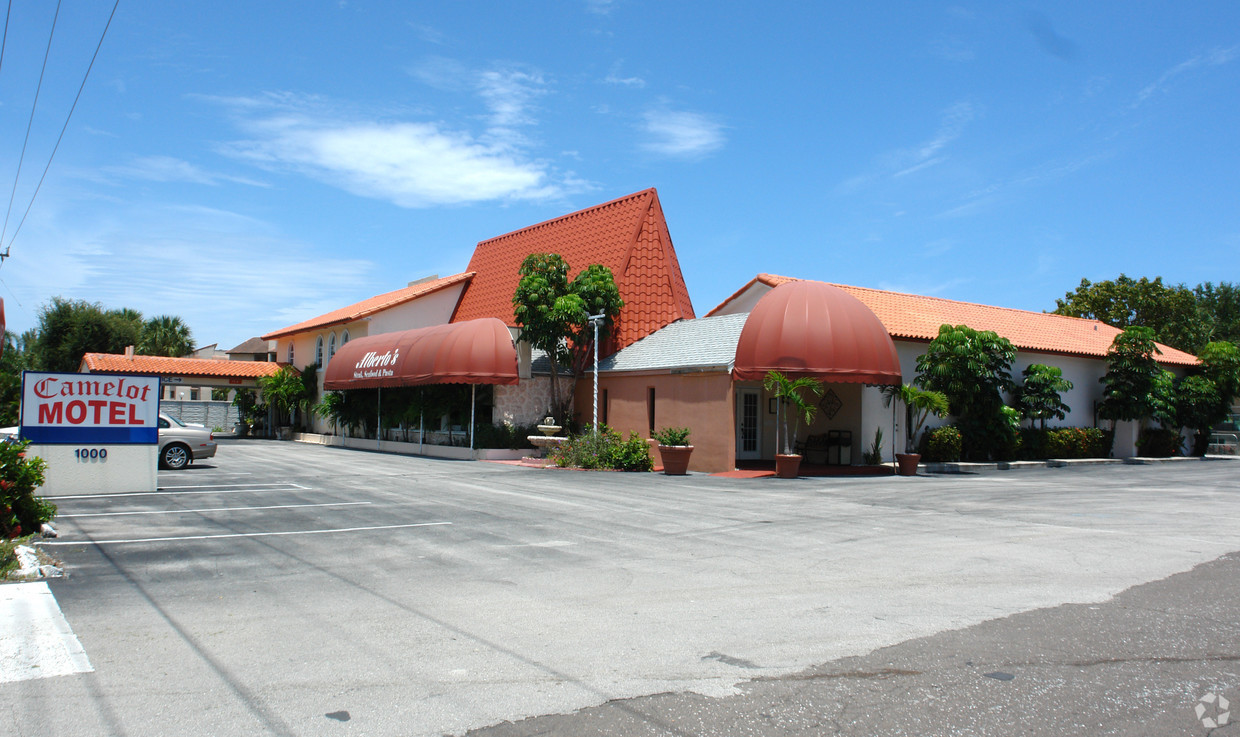 1000 US Highway 1, NORTH PALM BEACH, FL for sale Primary Photo- Image 1 of 1