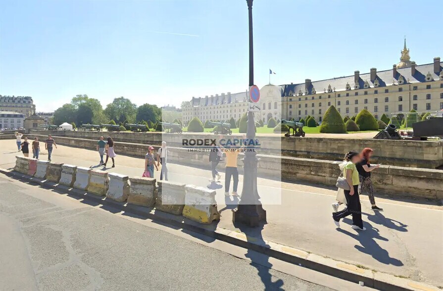 Retail in Paris for lease - Building Photo - Image 3 of 3