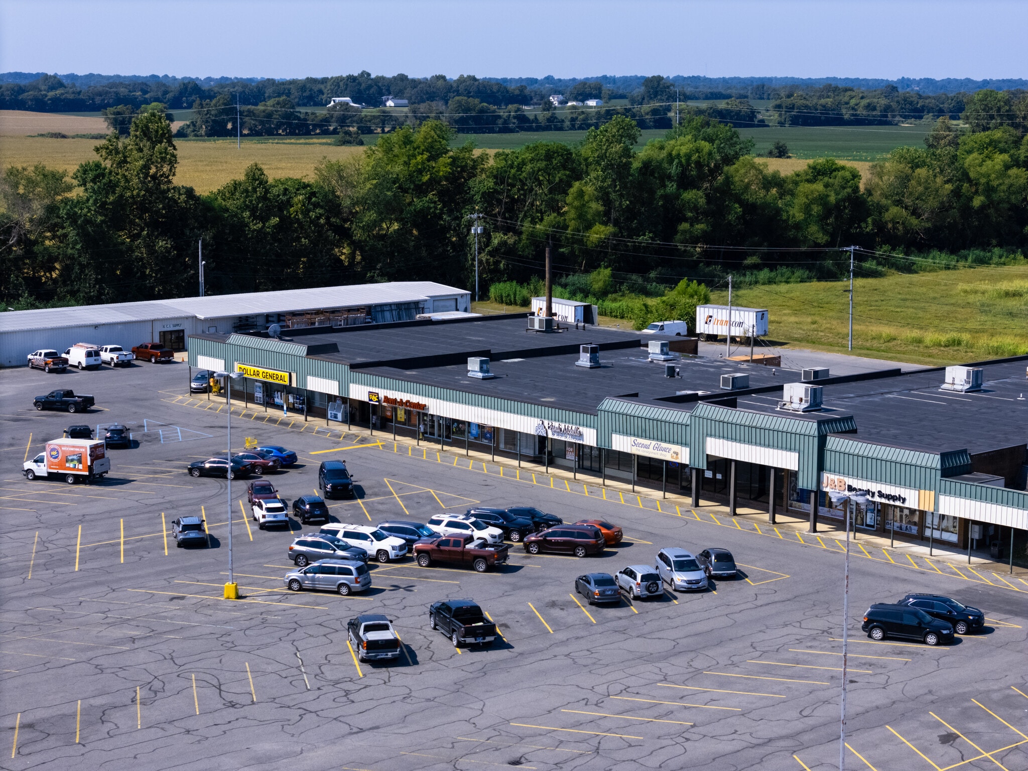 1403 S 1st St, Union City, TN for lease Building Photo- Image 1 of 12