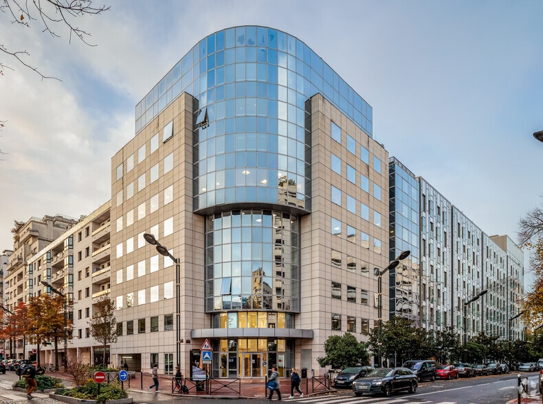 12 Avenue André Malraux, Levallois-Perret for lease - Building Photo - Image 3 of 18