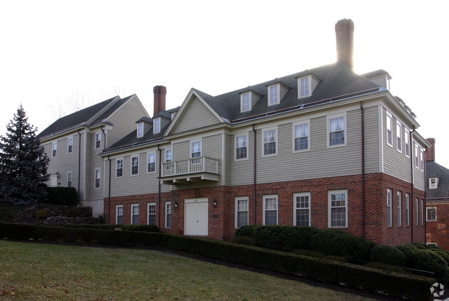 67 Beaver Ave, Clinton Township, NJ for lease - Primary Photo - Image 1 of 1