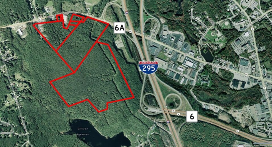 Hartford Ave, Johnston, RI for sale Primary Photo- Image 1 of 1