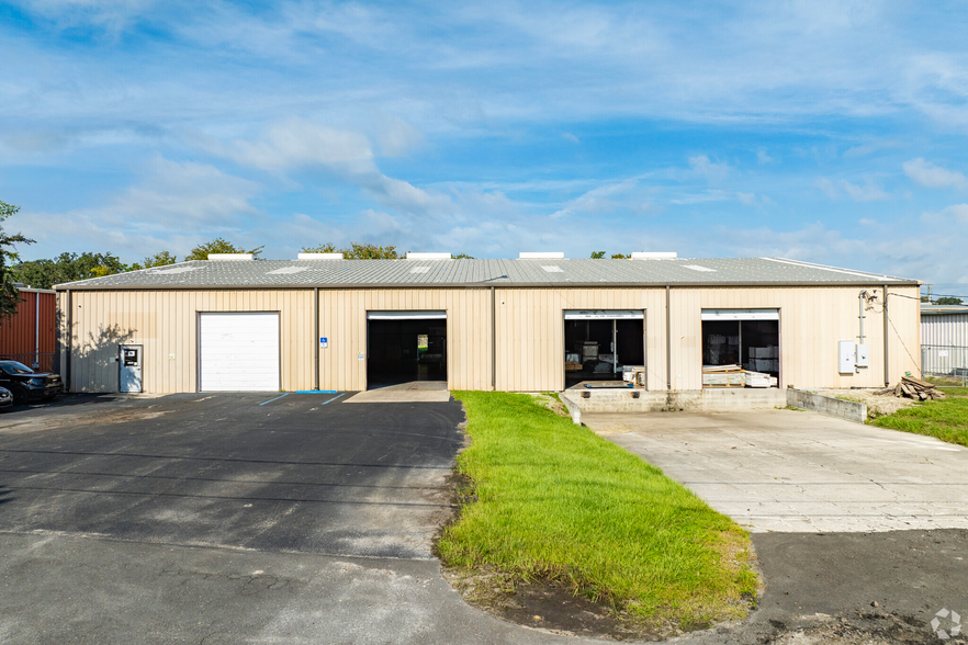 7818 Depot Ln, Tampa FL - Warehouse