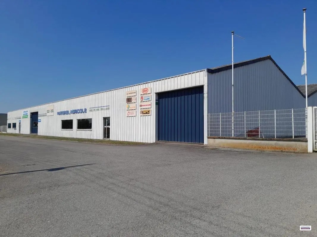 Industrial in Le Rheu for sale Primary Photo- Image 1 of 9