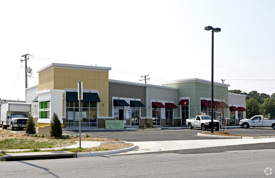 1099 Independence Blvd, Virginia Beach, VA for lease - Building Photo - Image 3 of 3