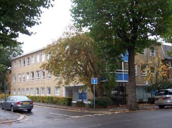 18 Vera Ave, London for lease - Primary Photo - Image 1 of 2