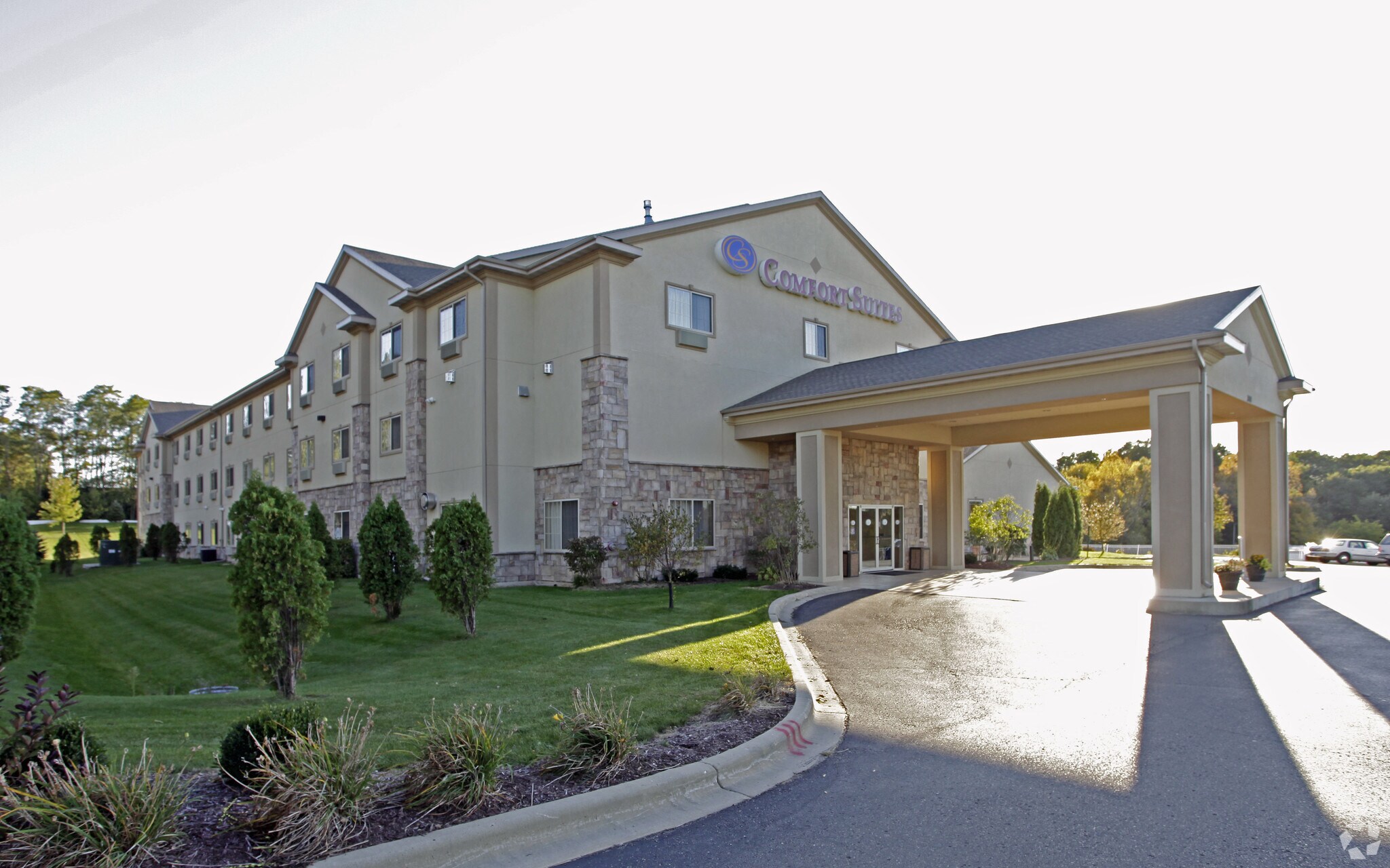 300 E Main St, Lake Geneva, WI for sale Primary Photo- Image 1 of 1