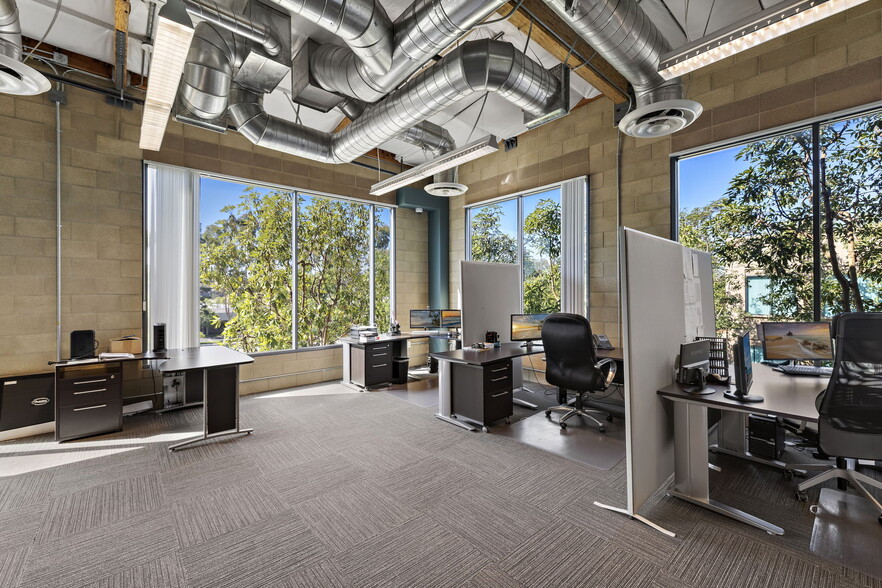 9940 Irvine Center Dr, Irvine, CA for sale - Building Photo - Image 3 of 8