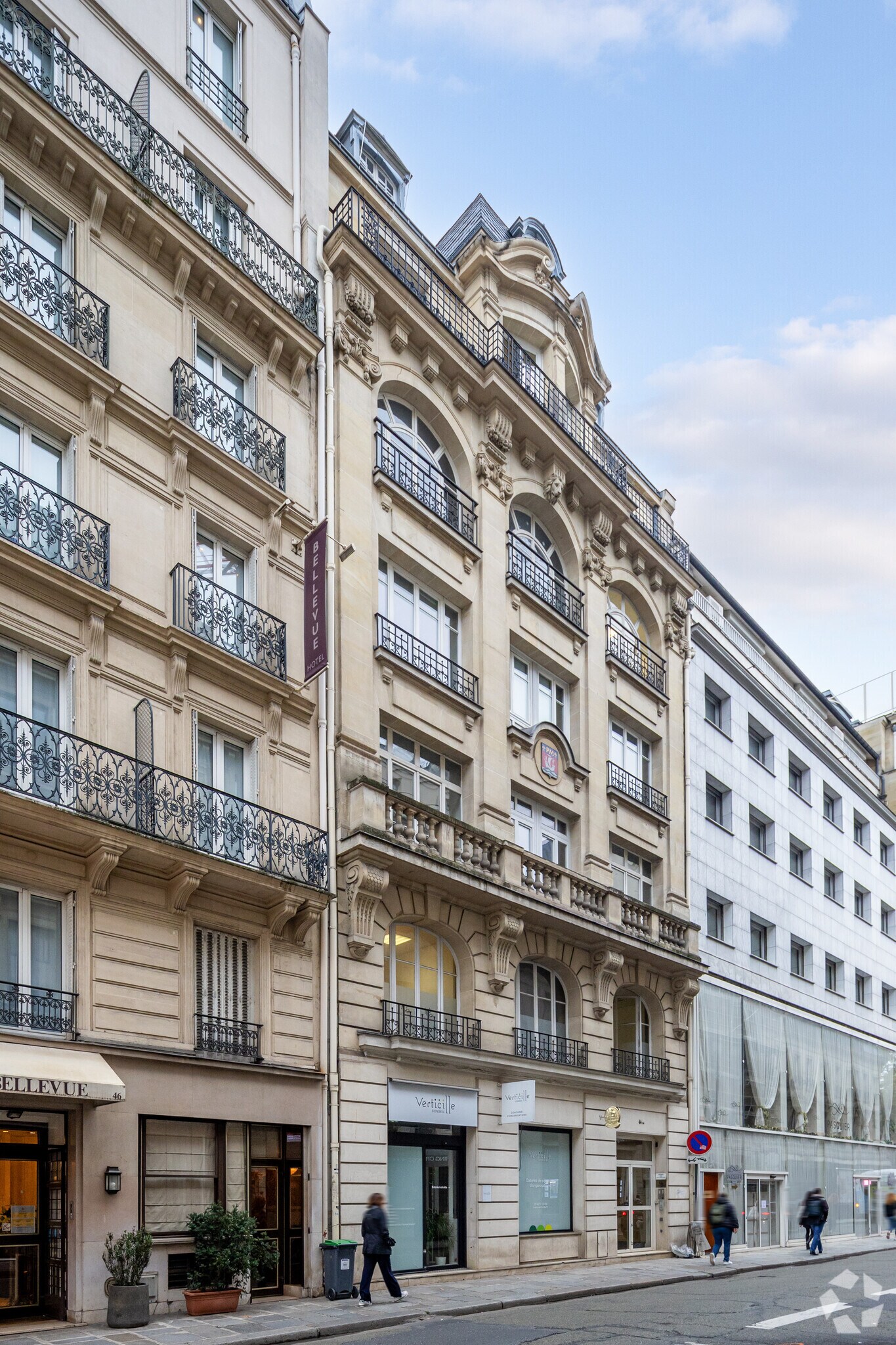 Office in Paris for lease Primary Photo- Image 1 of 2