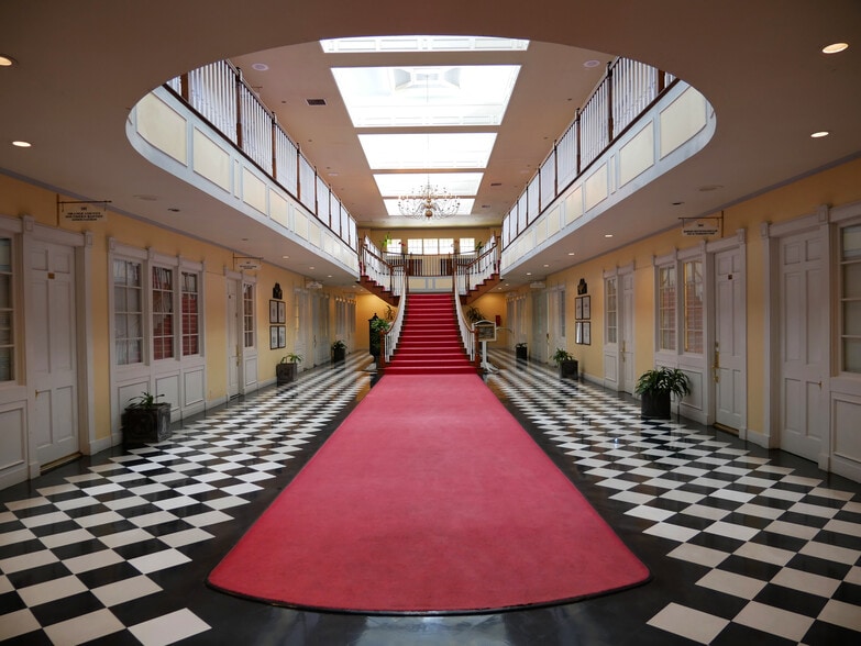 250 N Golden Circle Dr, Santa Ana, CA for lease - Interior Photo - Image 2 of 13