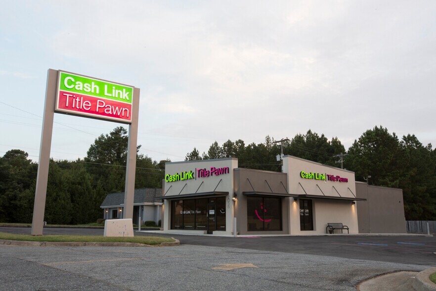 2056 Watson Blvd, Warner Robins, GA for sale - Primary Photo - Image 1 of 1