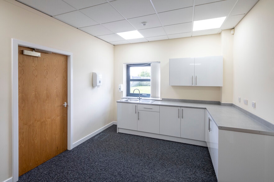 15-17 Dava St, Glasgow for lease - Interior Photo - Image 2 of 6