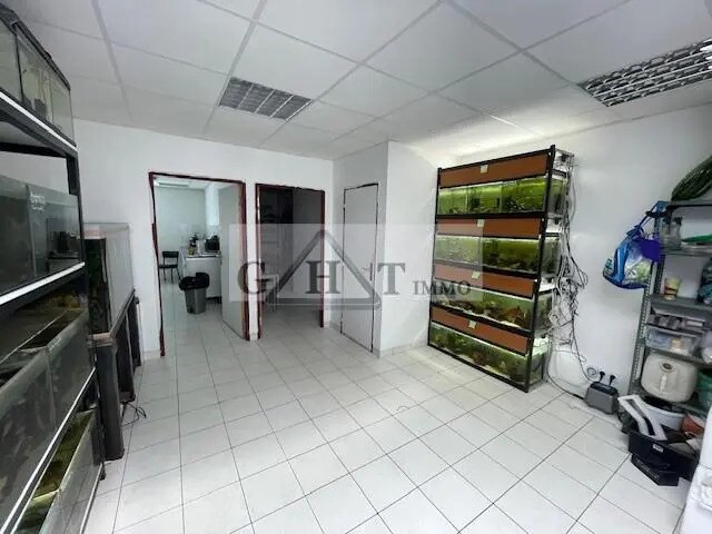 Industrial in Fontenay-Trésigny for sale - Building Photo - Image 2 of 3