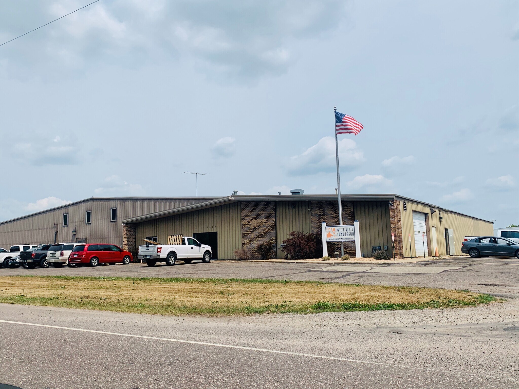 1010 Summit Ave, Sauk Rapids, MN for sale Building Photo- Image 1 of 1